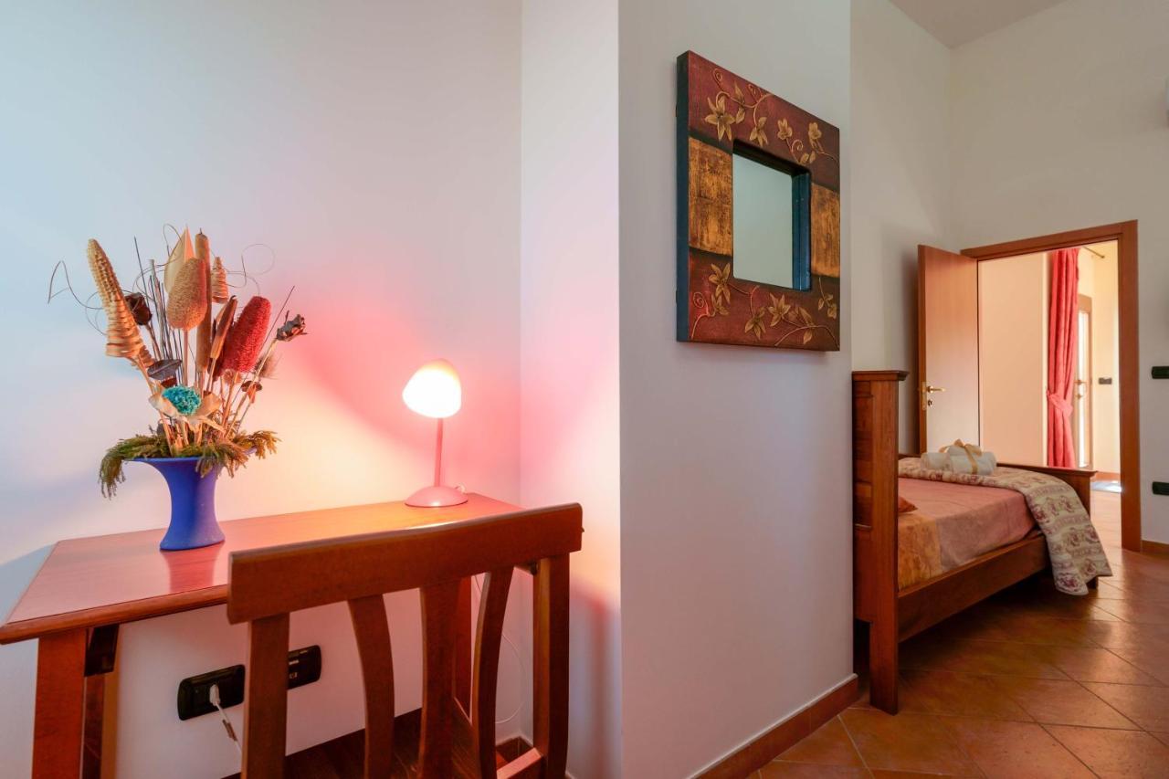 Bed And Breakfast Cairoli Exclusive Room 산 피에트로 베노티코 외부 사진