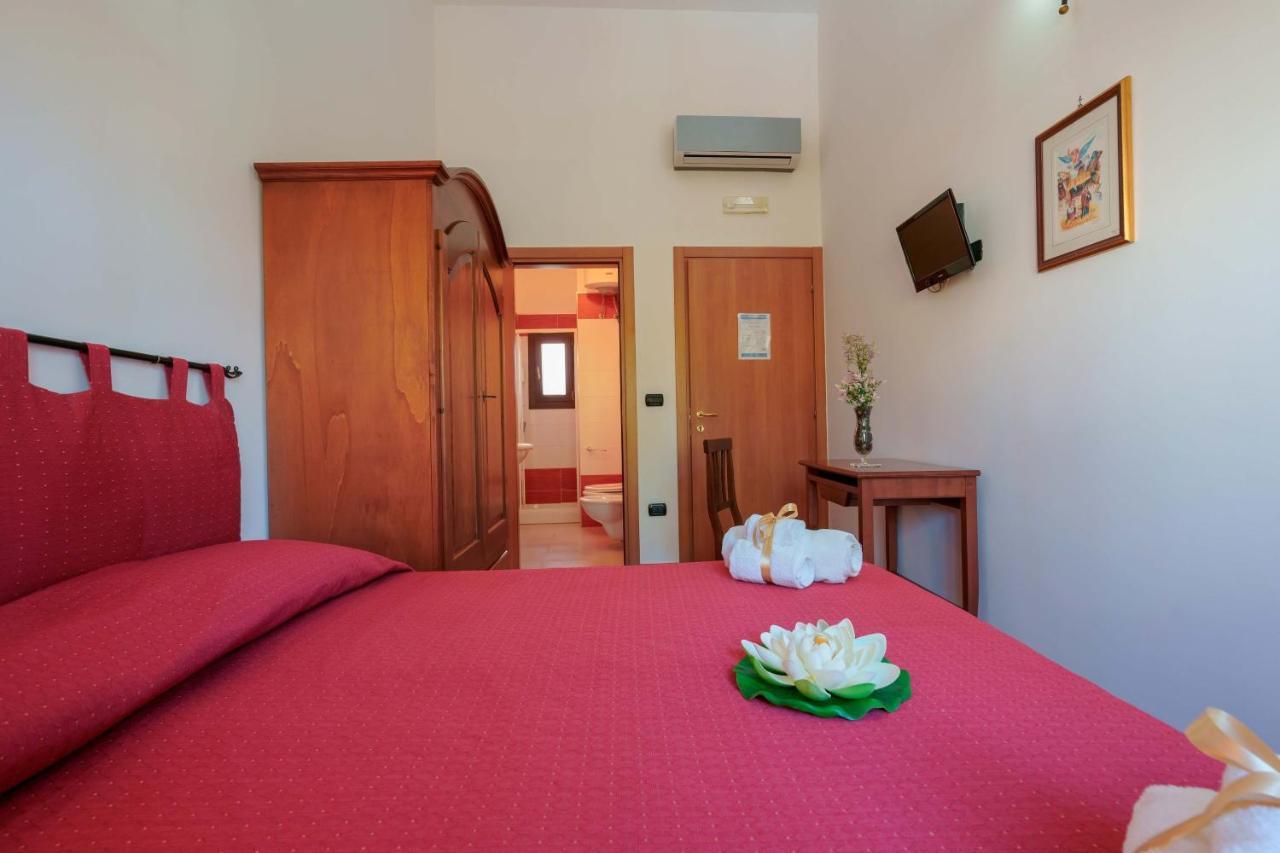 Bed And Breakfast Cairoli Exclusive Room 산 피에트로 베노티코 외부 사진