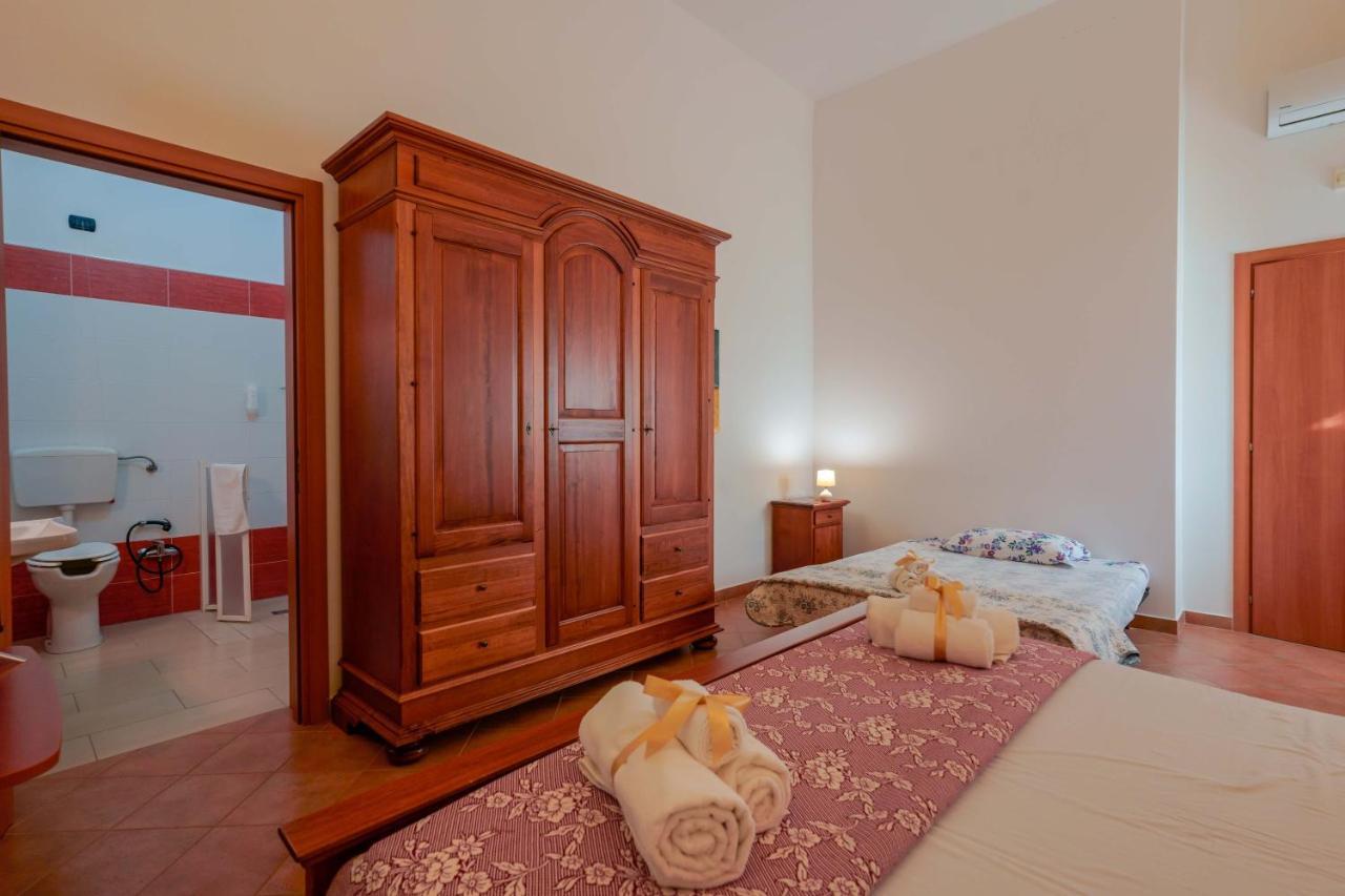 Bed And Breakfast Cairoli Exclusive Room 산 피에트로 베노티코 외부 사진